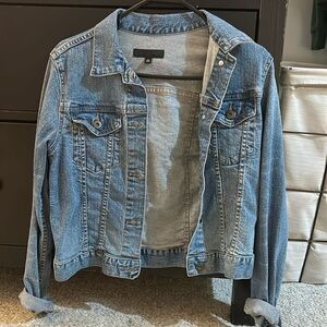 Fitted medium wash denim jacket
